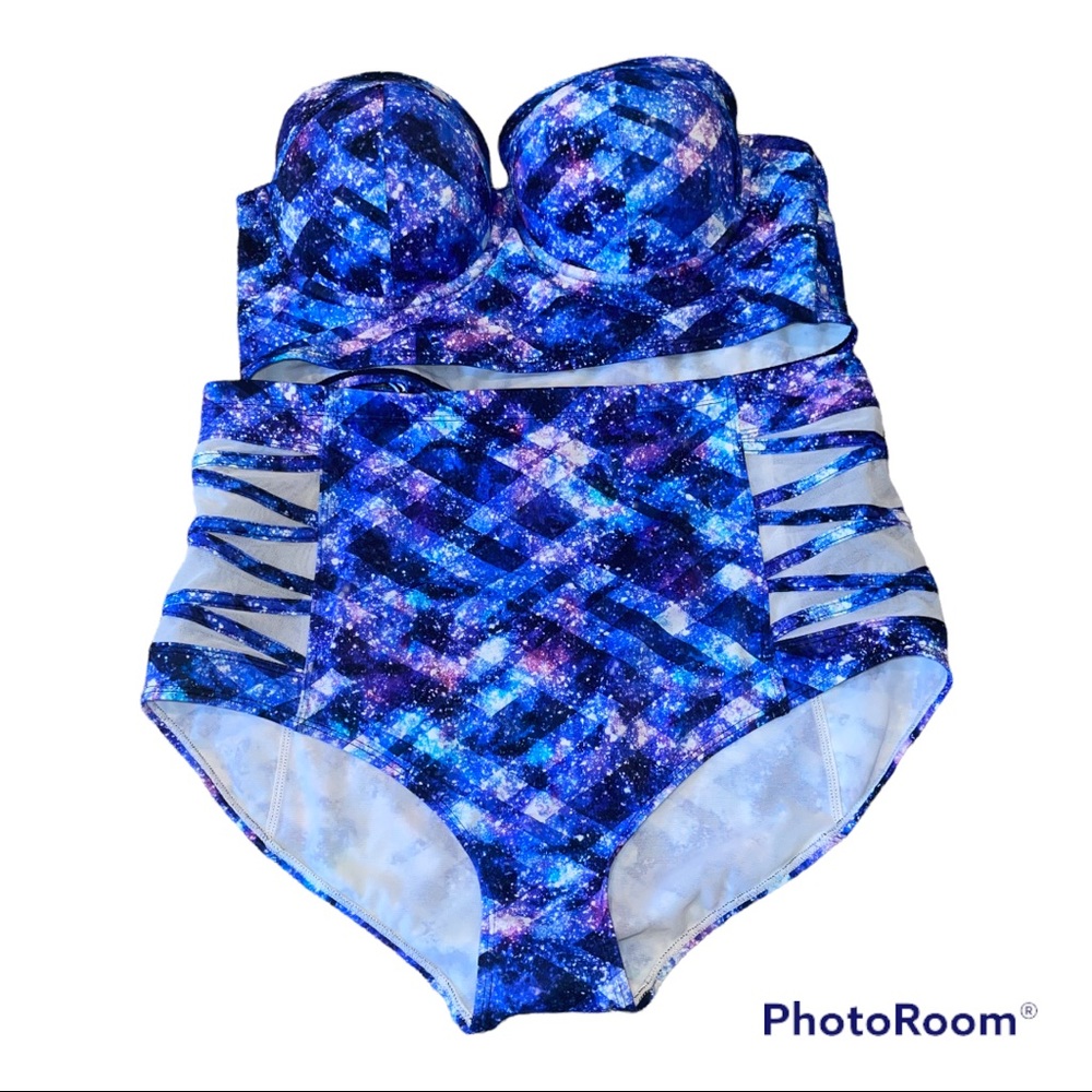 Torrid 2 piece bathing suit